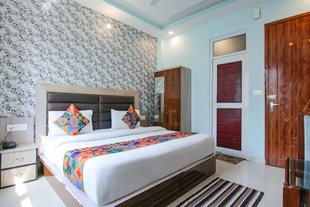 Hotel Kaanha Residency Inn By Shree Krishna Hospitality リシケーシュ エクステリア 写真