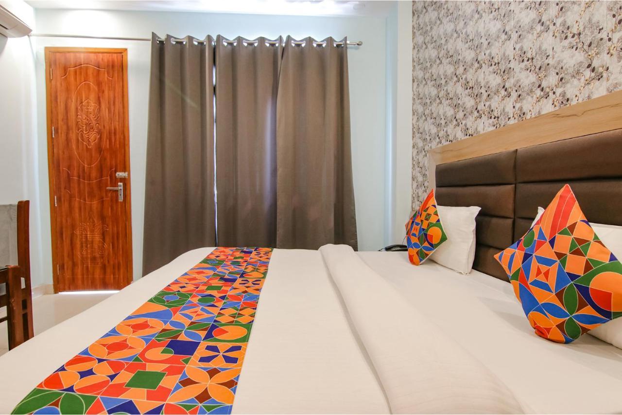 Hotel Kaanha Residency Inn By Shree Krishna Hospitality リシケーシュ エクステリア 写真