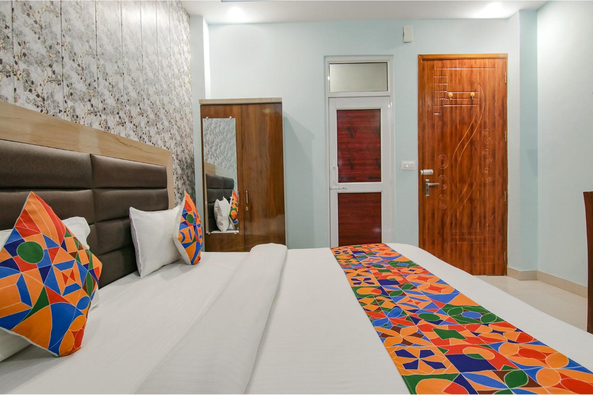 Hotel Kaanha Residency Inn By Shree Krishna Hospitality リシケーシュ 部屋 写真